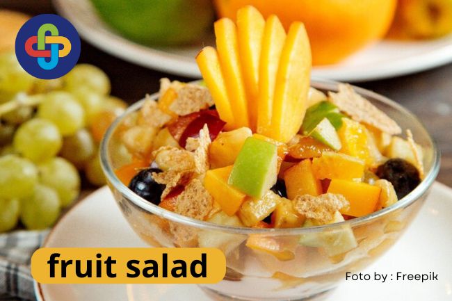  Fruit salad is rich in vitamins for body health